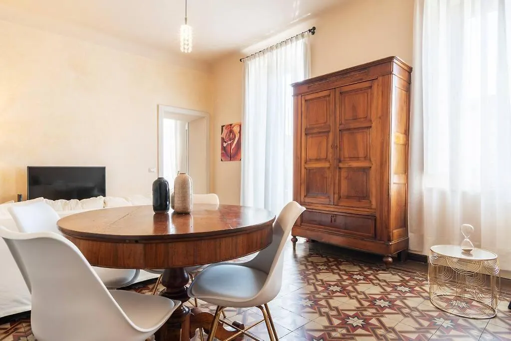 Apartament Maggio Flexyrent A.C. - Wifi Mediolan 0*,